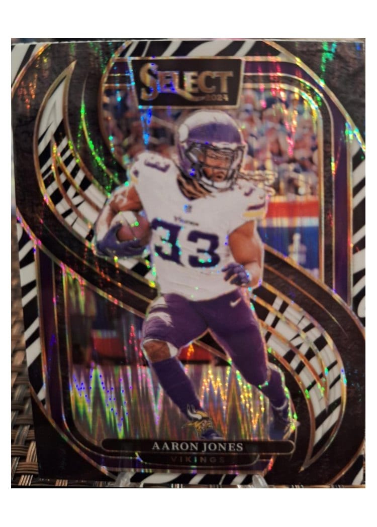 2024 Panini Select Base Set Aaron Jones #102 card