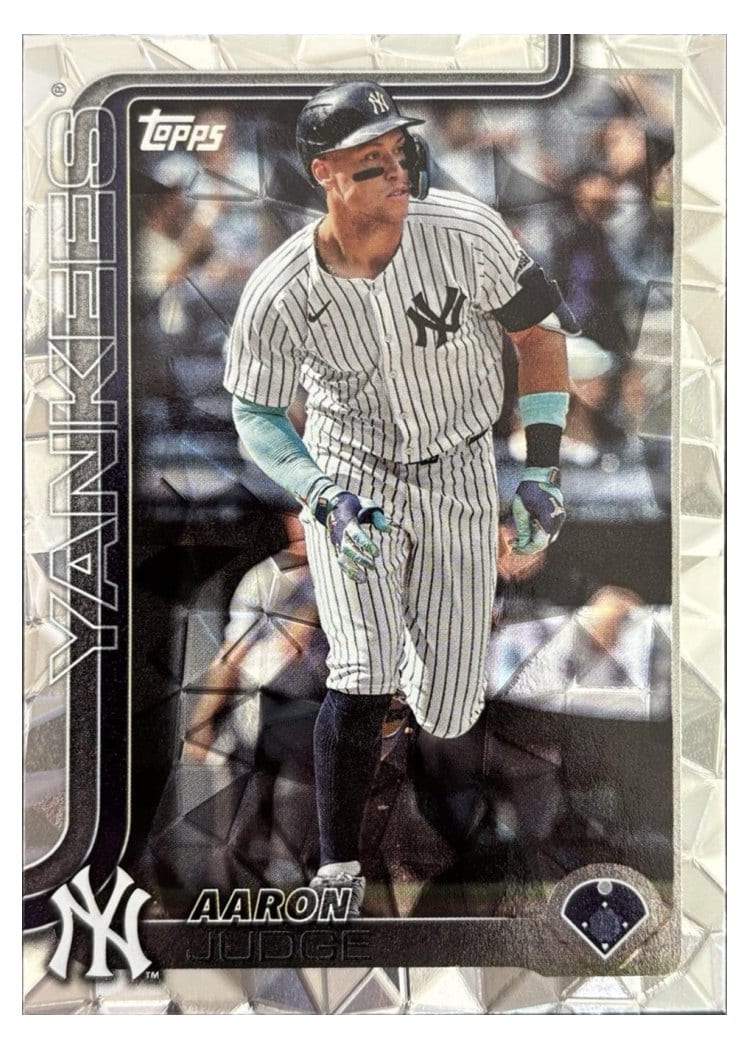 2025 Topps Aaron Judge #300 card