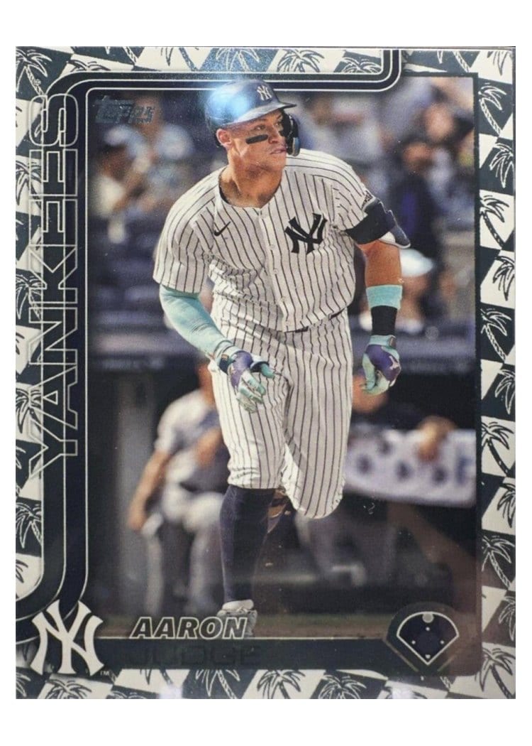 2025 Topps Aaron Judge #300 card