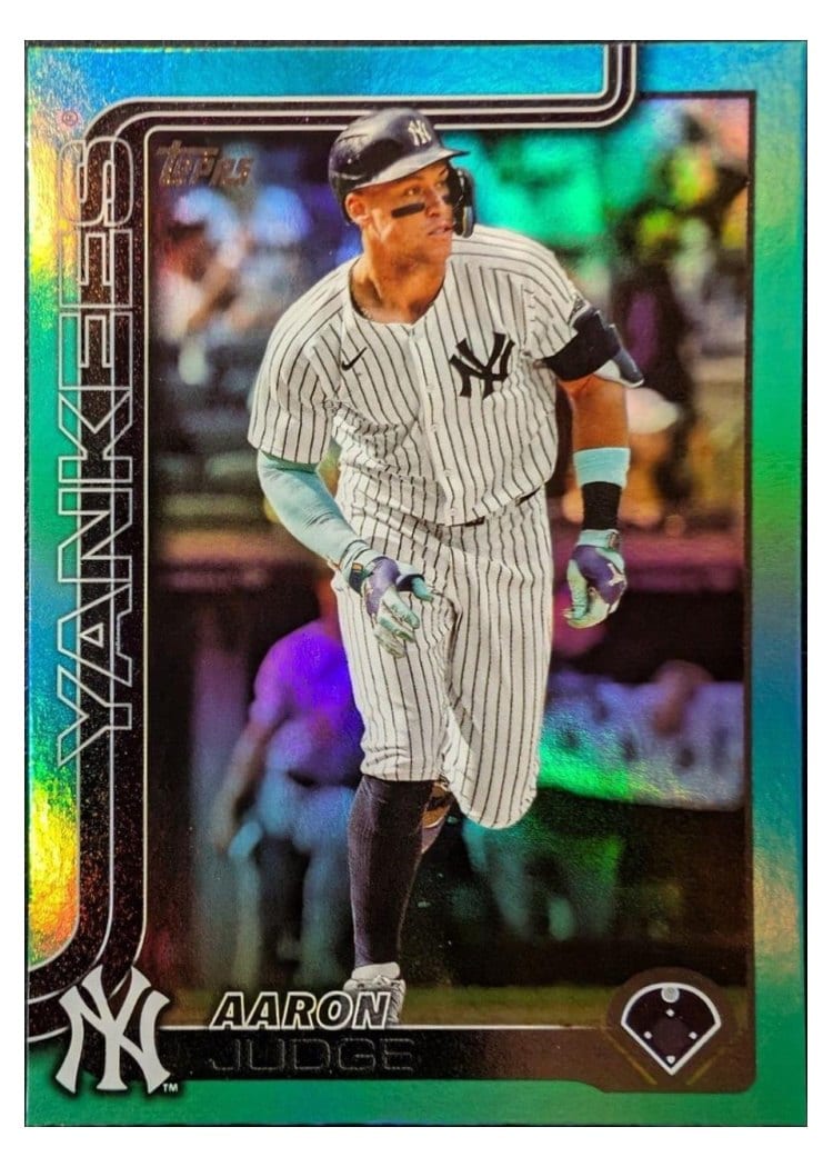 2025 Topps Aaron Judge #300 card