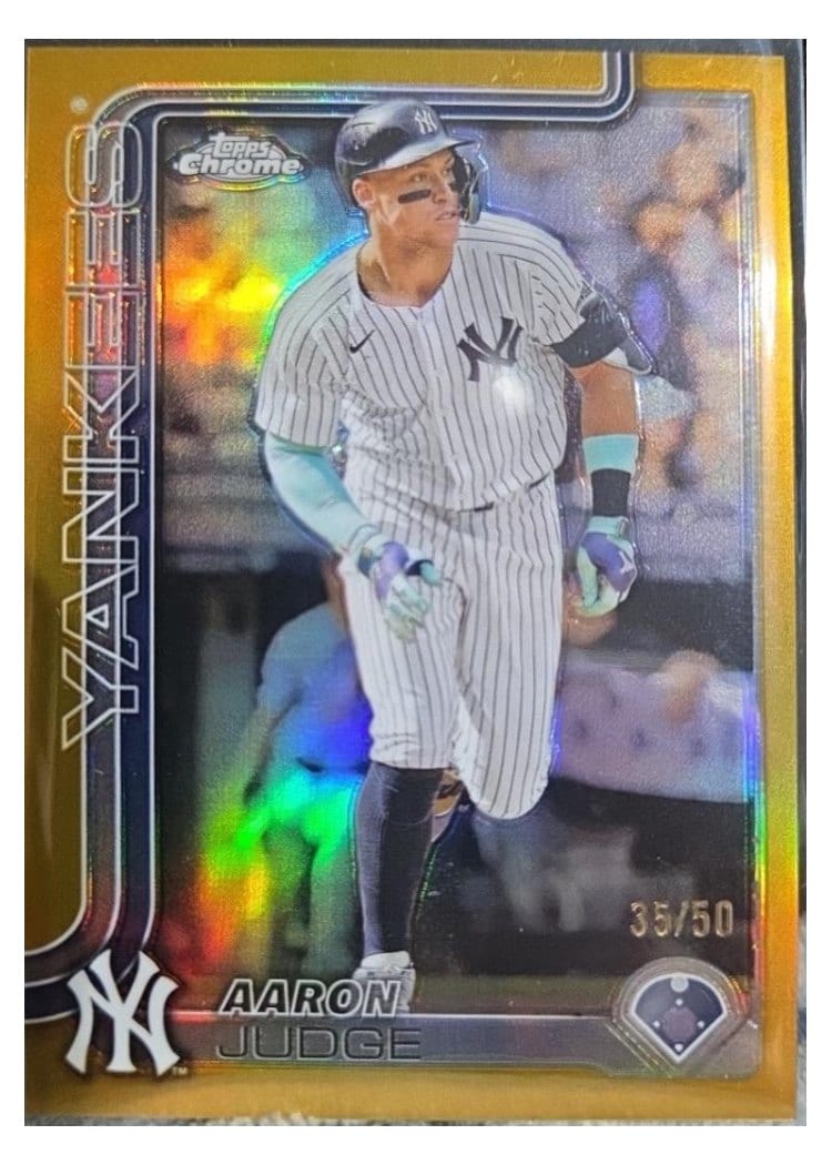 2025 Topps Chrome Aaron Judge #99 card