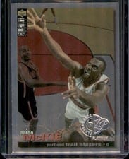 1995-96 Collector's Choice Base Set Aaron McKie #23 card