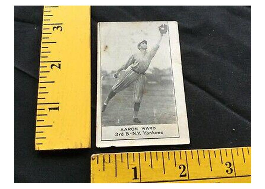 1921 E220 National Caramel Aaron Ward card