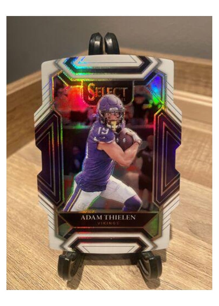2021 Panini Select Base Set Adam Thielen #223 card