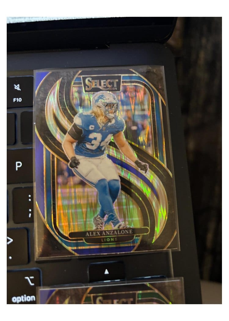2024 Panini Select Base Set Alex Anzalone #104 card