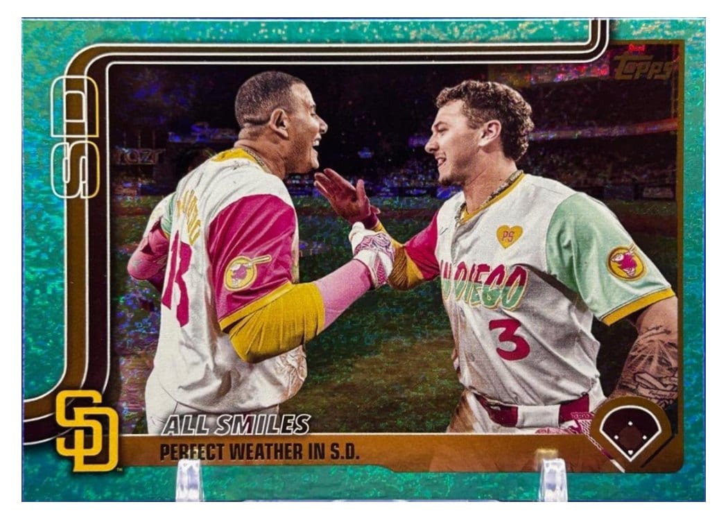 2025 Topps Base Set All Smiles: Perfect Weather in S.D. Black #143 card