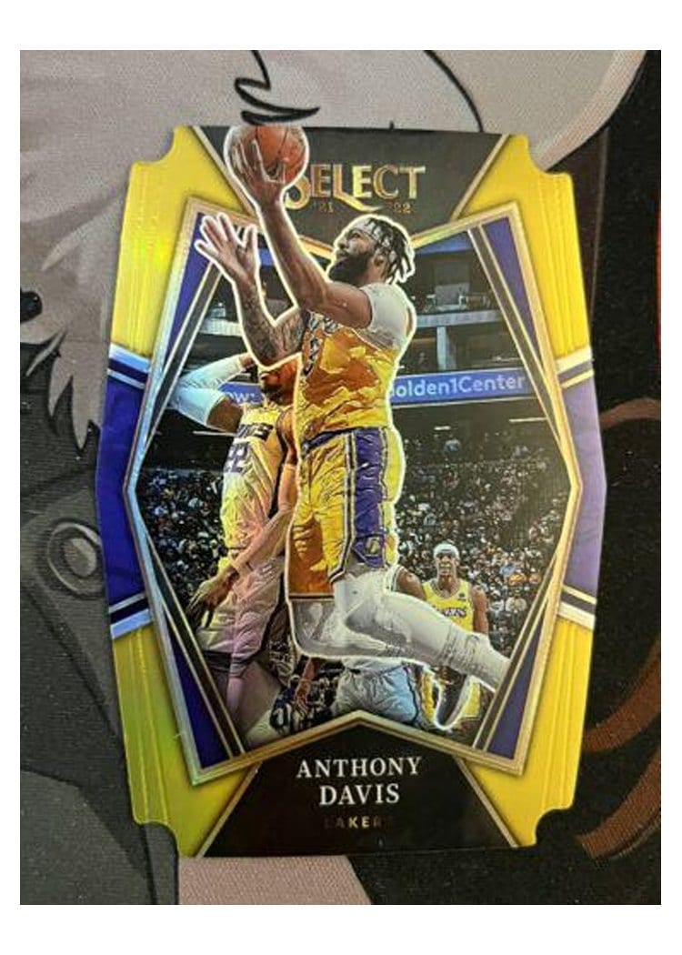 2021-22 Panini Select Base Set Anthony Davis Gold Prizm Die Cut #144 card