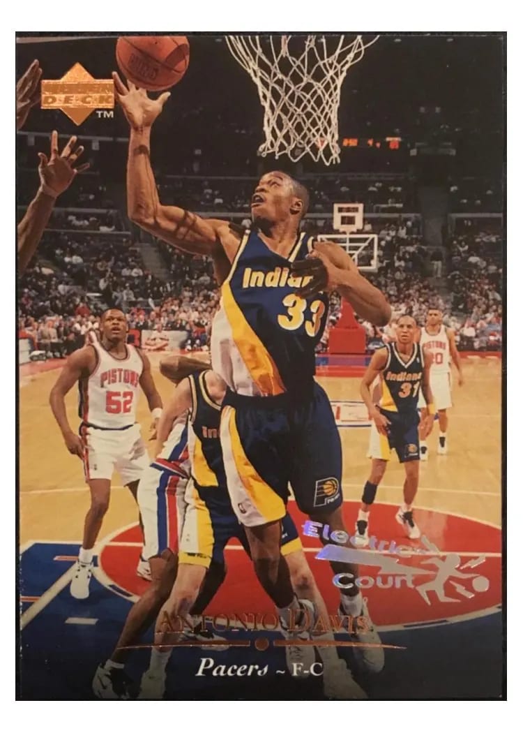 1995 Upper Deck Antonio Davis #8 card