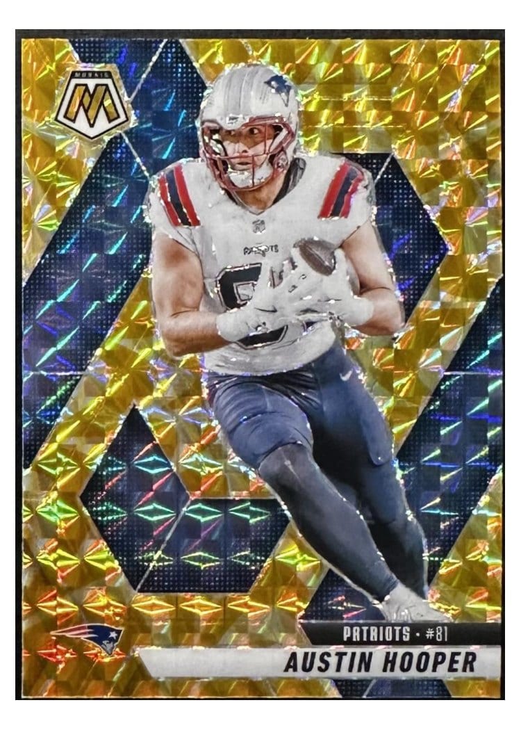 2025 Panini Mosaic Base Set Austin Hooper #204 card