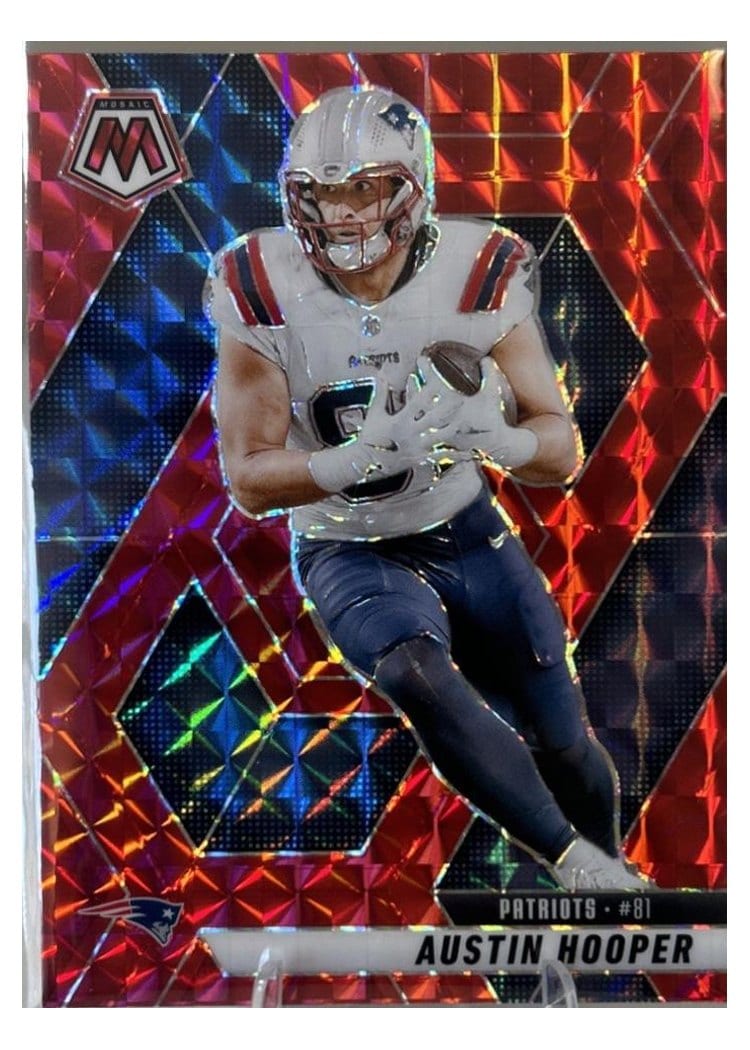 2025 Panini Mosaic Base Set Austin Hooper #204 card