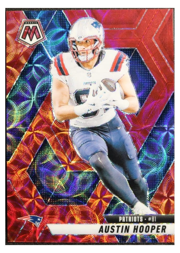 2025 Panini Mosaic Base Set Austin Hooper #204 card