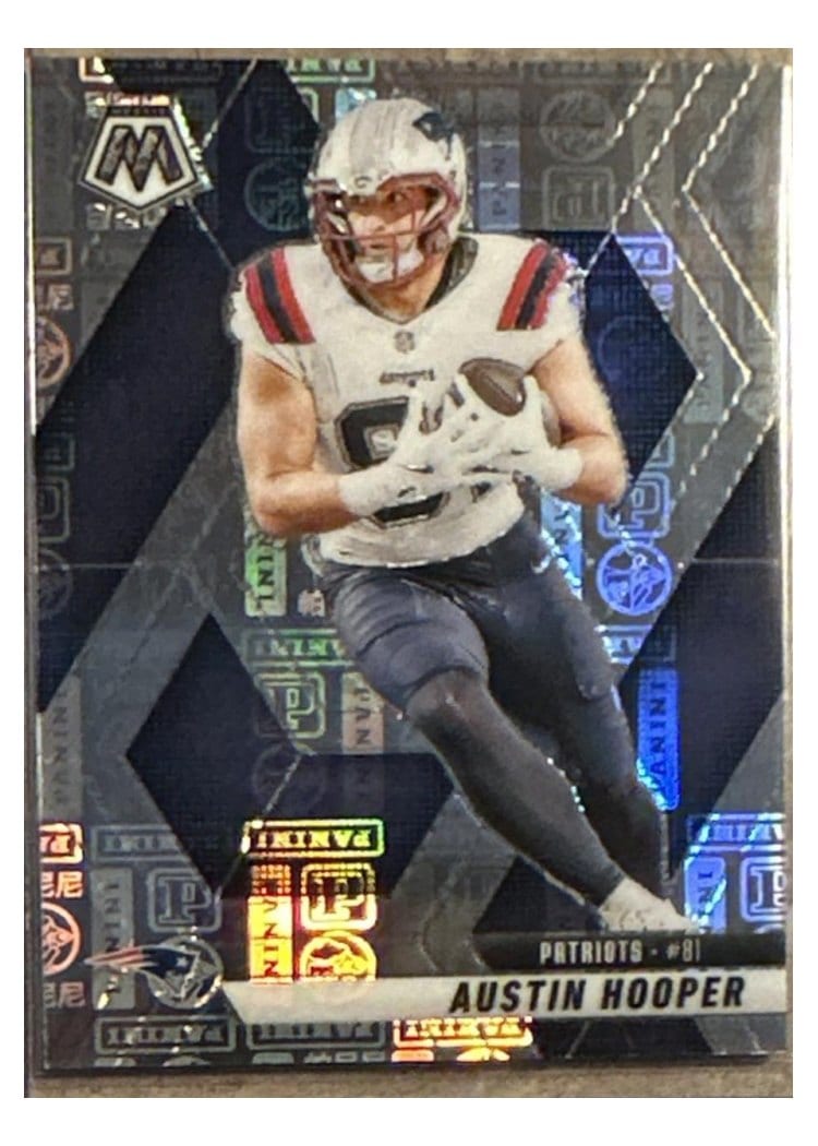 2025 Panini Mosaic Base Set Austin Hooper #204 card