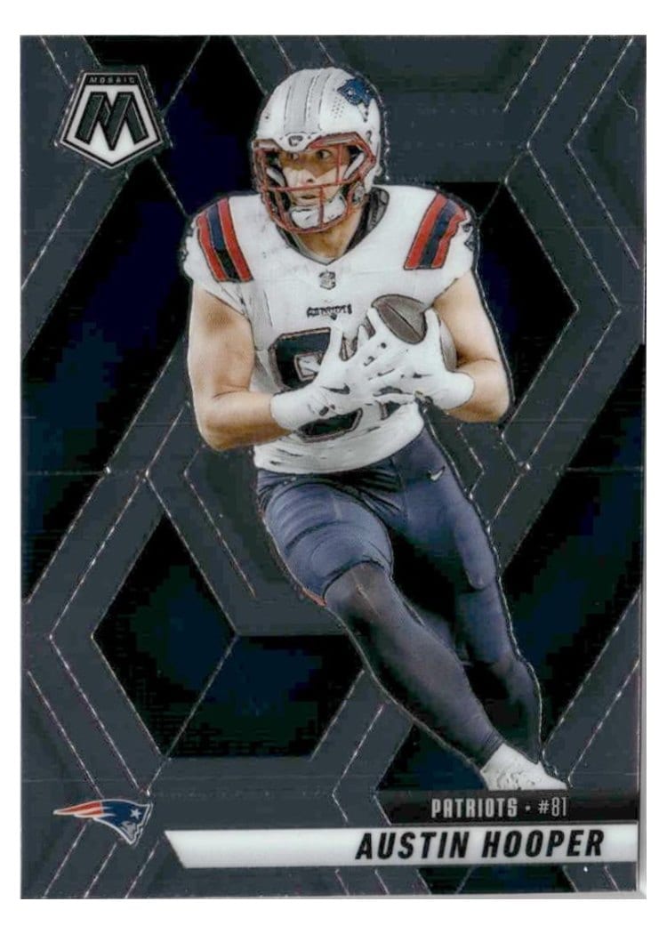 2025 Panini Mosaic Base Set Austin Hooper #204 card