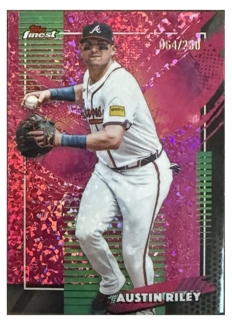 2026 Topps Finest Austin Riley Pink Mini Diamond Refractor #285 card