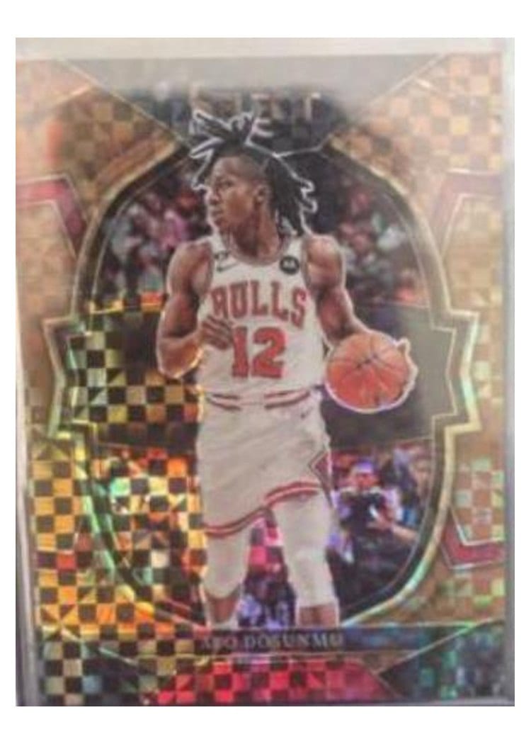 2022-23 Panini Select Base Set Ayo Dosunmu #21 card