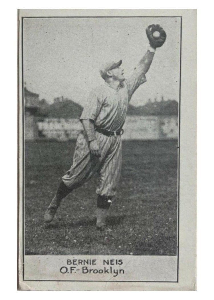 1921 E220 National Caramel Bernie Neis card
