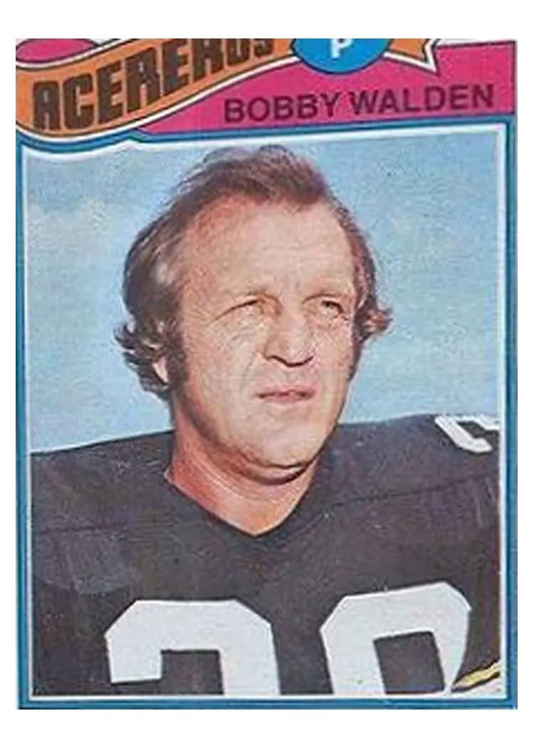 1977 Topps Mexican Bobby Walden #261 card