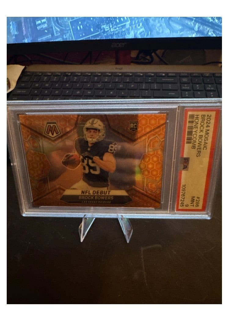 2024 Panini Mosaic Base Set Brock Bowers #286 card