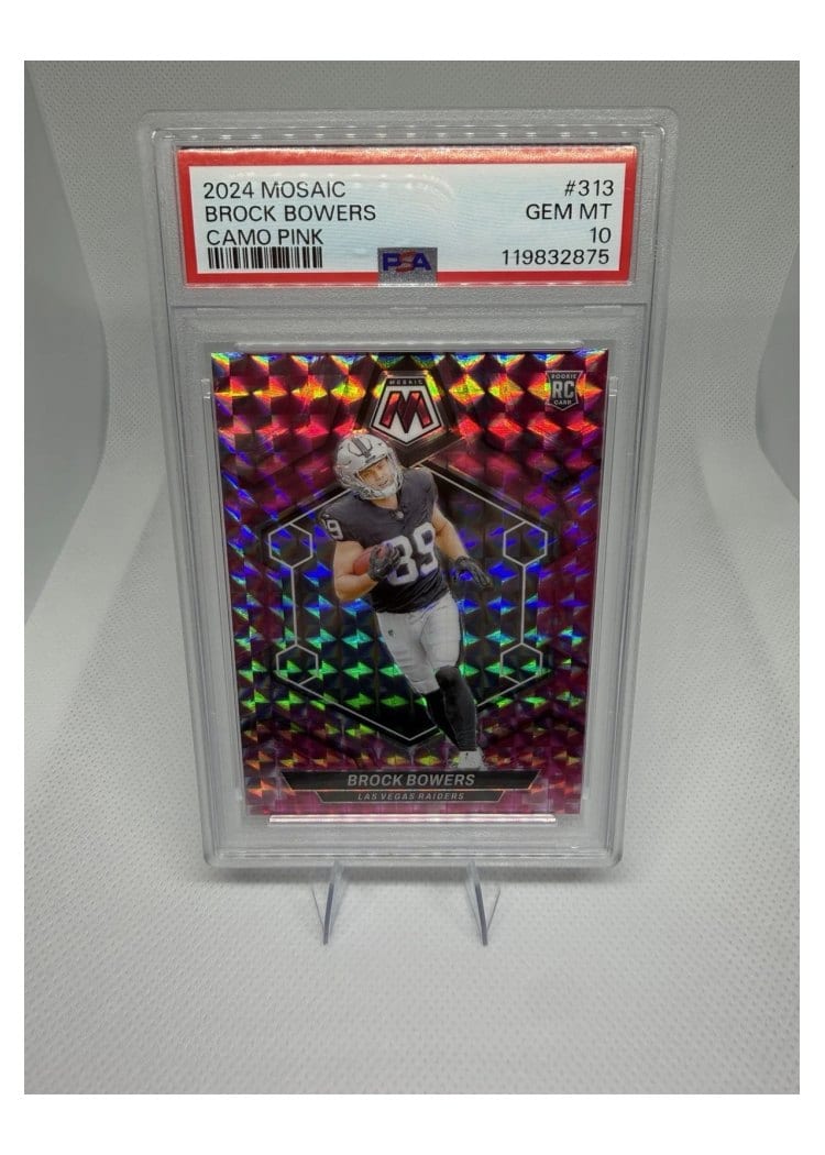 2024 Panini Mosaic Base Set Brock Bowers Camo Pink #313 card