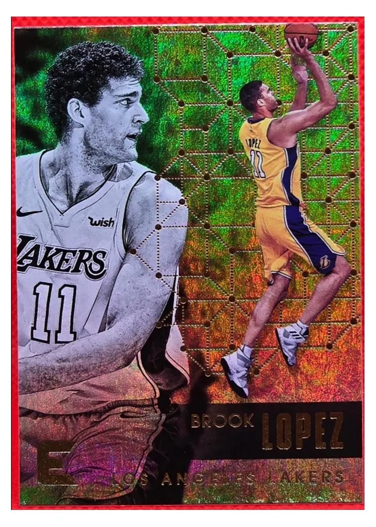 2017 Panini Essentials Brook Lopez #82 card