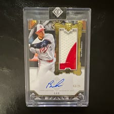 2025 Topps Transcendent Collection Rookie Showcase Patch Autographs Brooks Lee #RSPA-LEE card