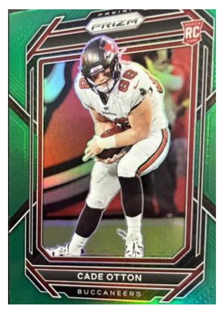 2022 Panini Prizm Base Set Cade Otton Green #362 card