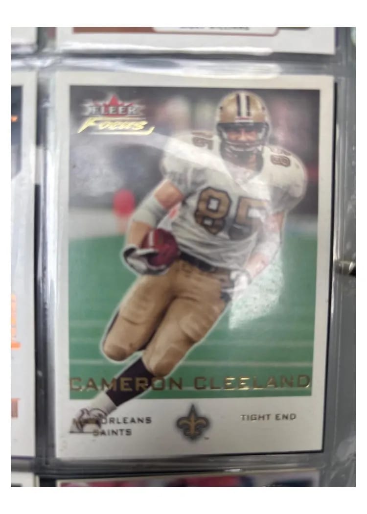 2000 Fleer Focus Cameron Cleeland #9 card