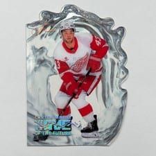 2025-26 Flair Wave of the Future Carter Mazur #WF-19 card