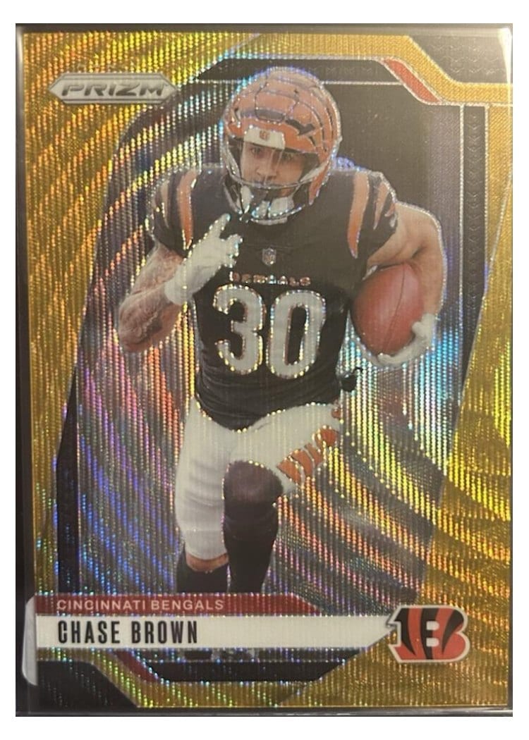 2024 Panini Prizm Base Set Chase Brown Wave Gold #60 card