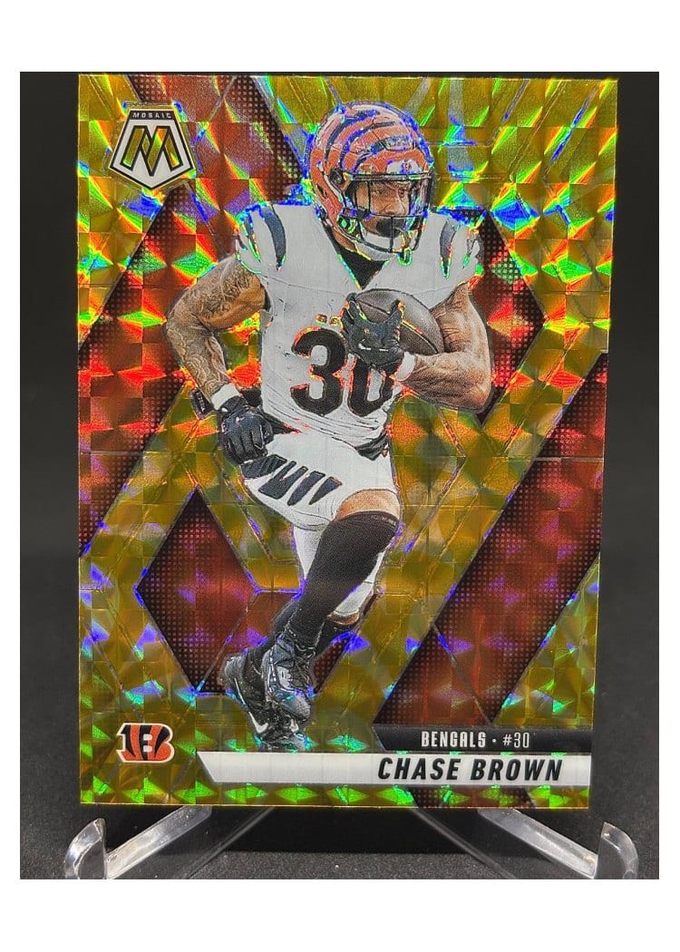 2025 Panini Mosaic Base Set Chase Brown #220 card