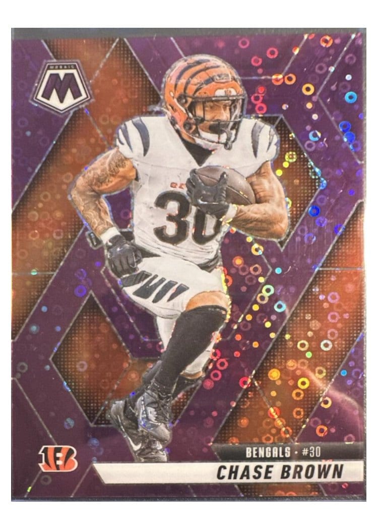 2025 Panini Mosaic Base Set Chase Brown #220 card