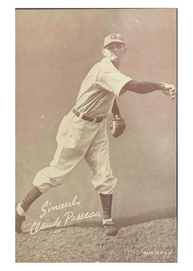 1939 Exhibits Salutation Claude Passeau card