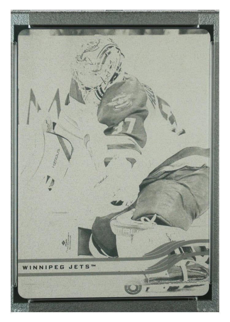 2025-26 Upper Deck Base Set Connor Hellebuyck #194 card