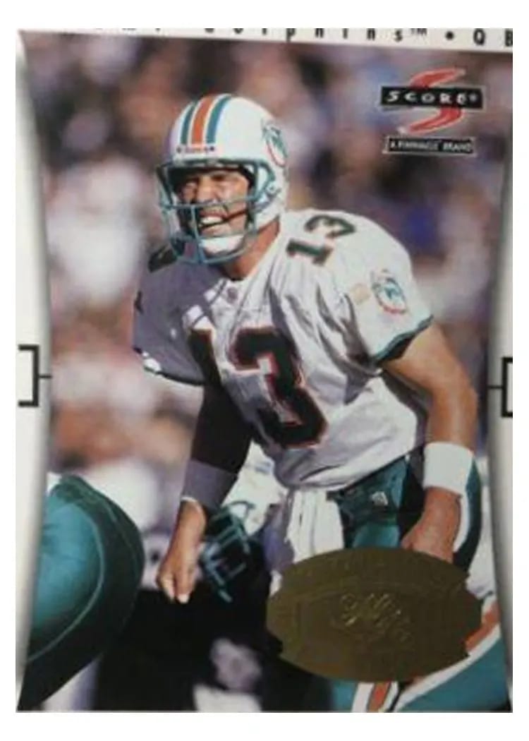 1997 Panini Score Dan Marino Hobby Reserve #9 card