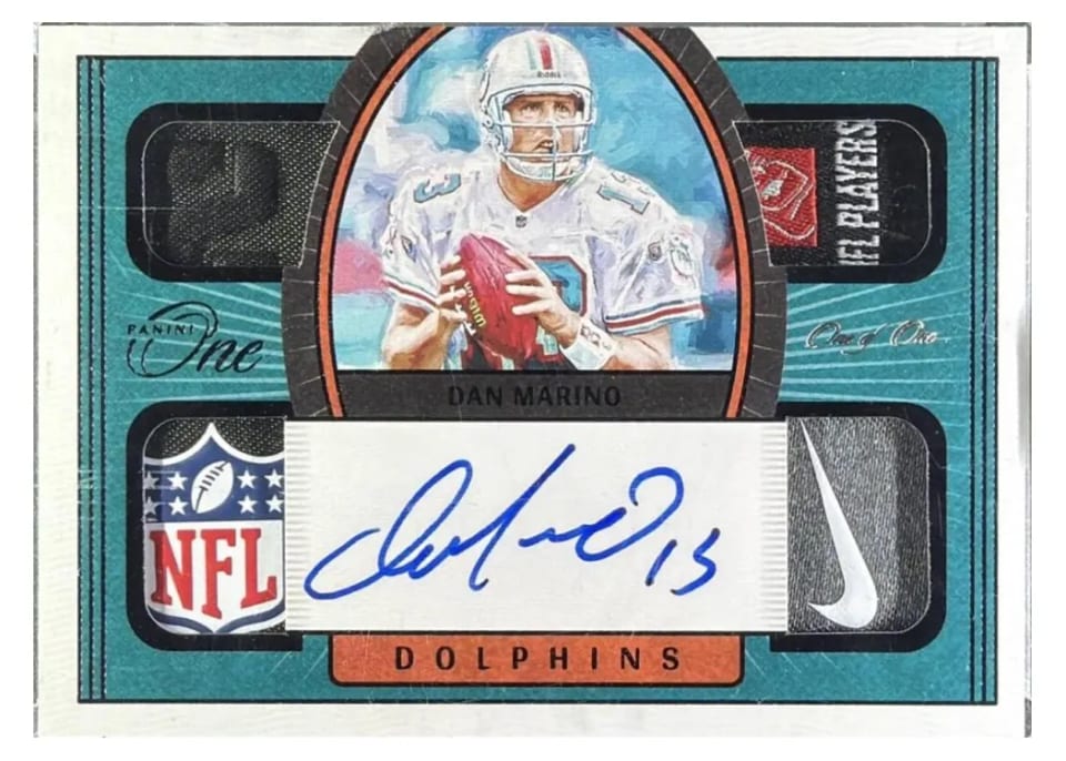 2021 Panini One Dan Marino Black Autograph #57 card