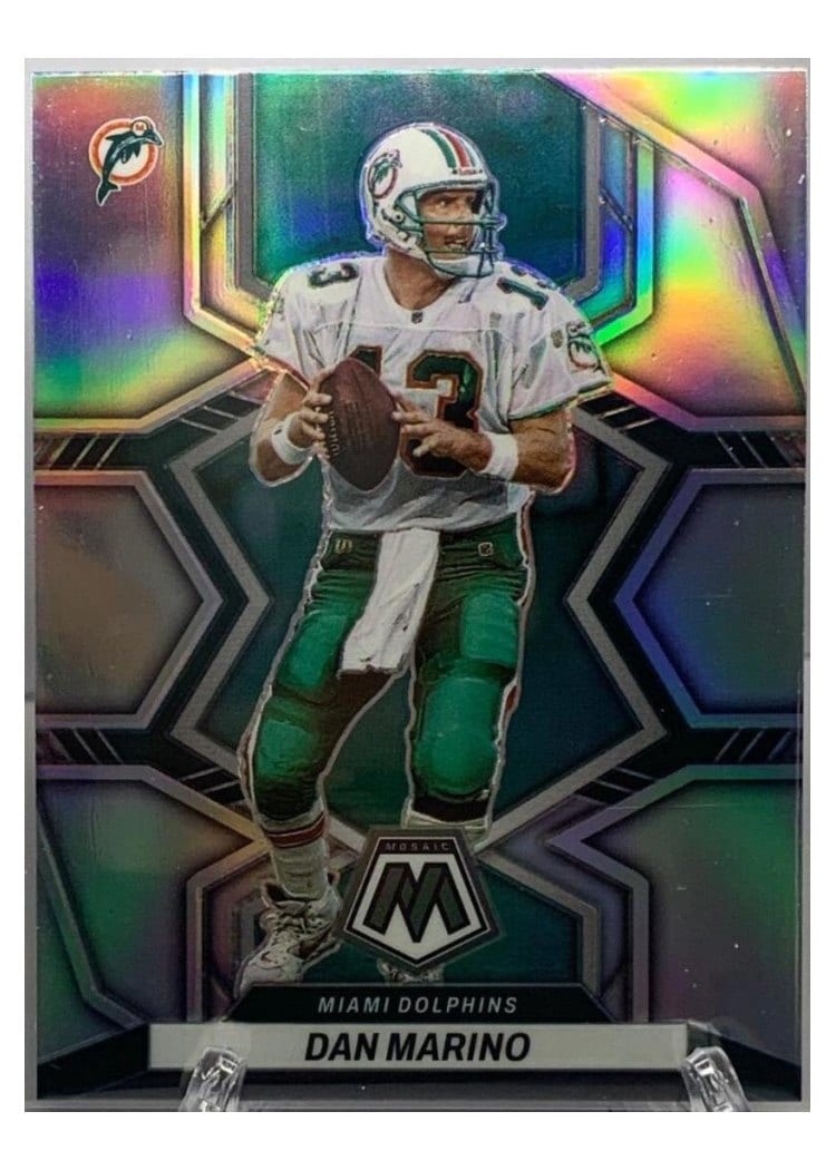 2022 Panini Mosaic Base Set Dan Marino #126 card