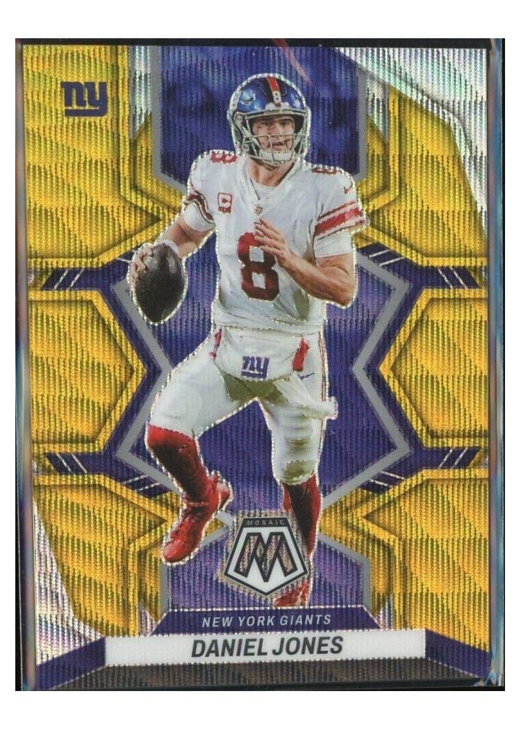 2022 Panini Mosaic Base Set Daniel Jones Gold Wave #145 card