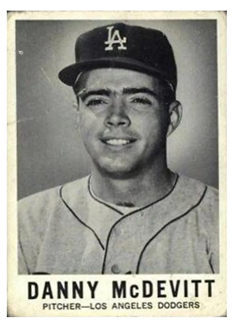 1960 Leaf Danny McDevitt #50 card