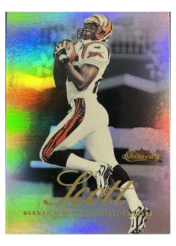 2000 Fleer Showcase Darnay Scott #3 card