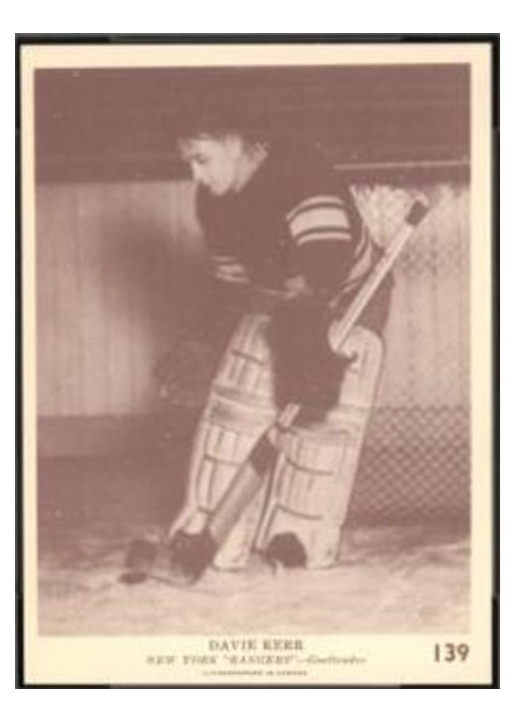 1940 O-Pee-Chee V301-2 Dave Kerr #139 card
