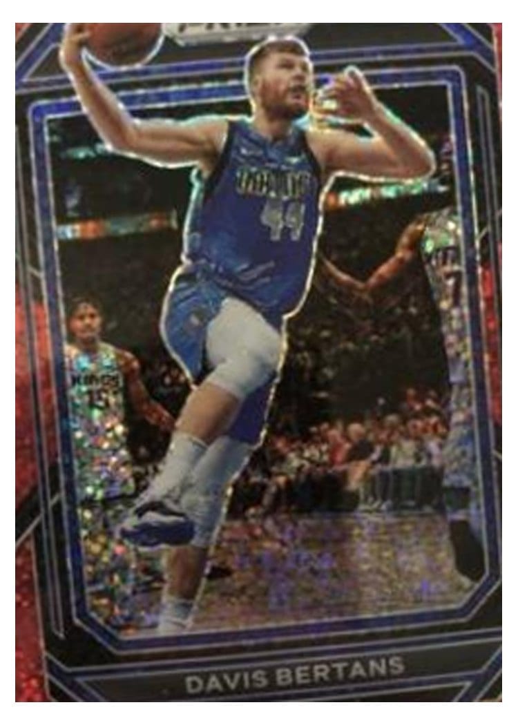 2022-23 Panini Prizm Base Set Davis Bertans #189 card
