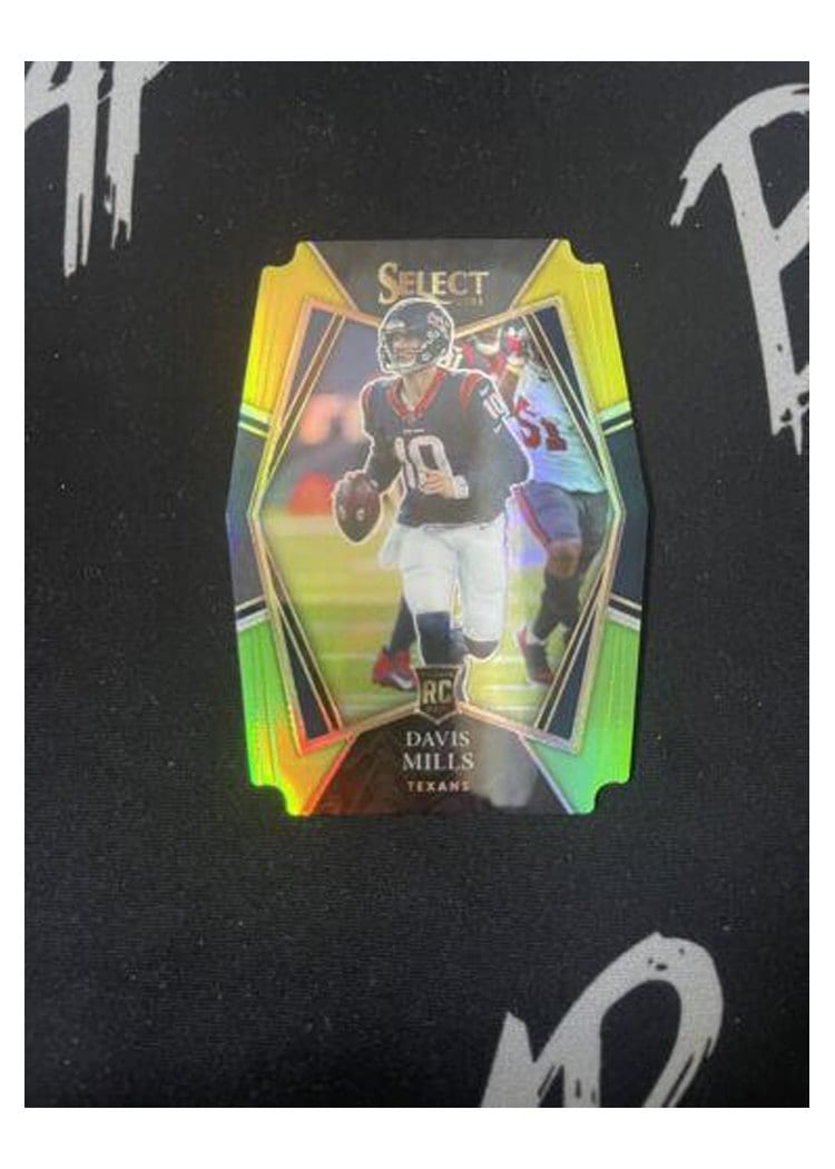 2021 Panini Select Base Set Davis Mills Green and Yellow Die Cut #165 card