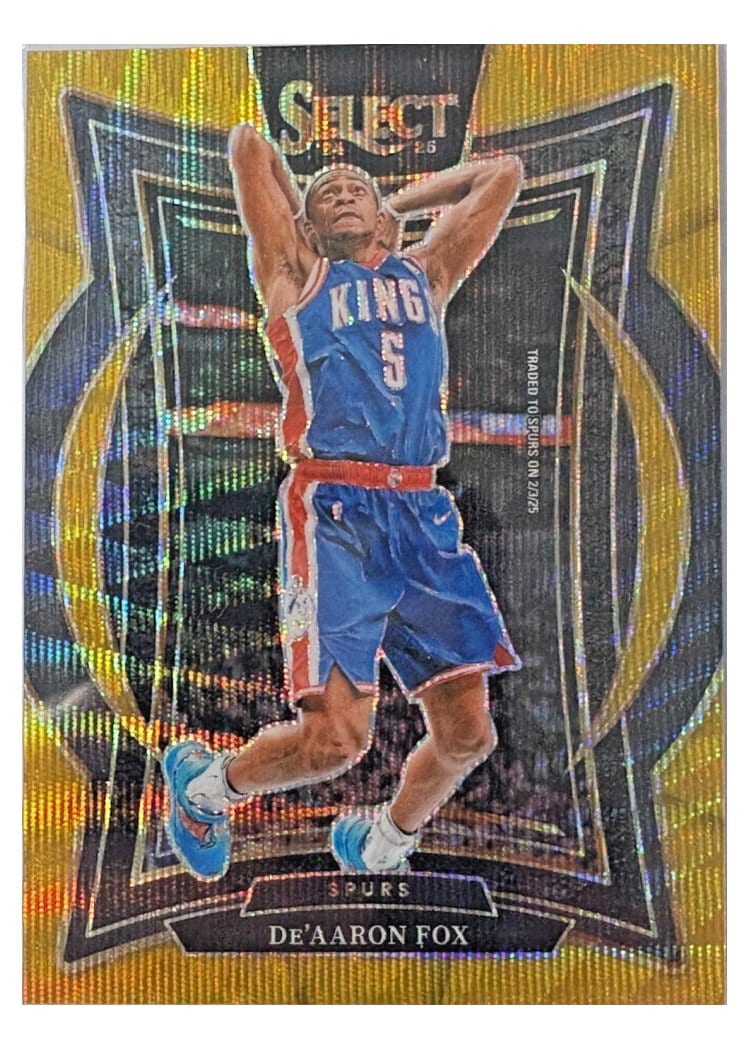 2024-25 Panini Select Base Set De'Aaron Fox Gold Wave Prizm #3 card