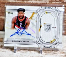 2023-24 Topps Royalty Regalia Relic Signatures Deandre Ayton #RRS-DA card