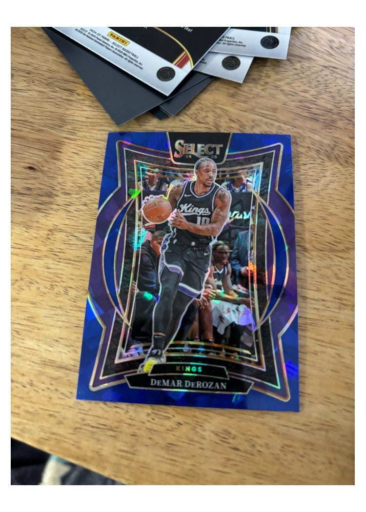 2024-25 Panini Select Base Set DeMar DeRozan #33 card