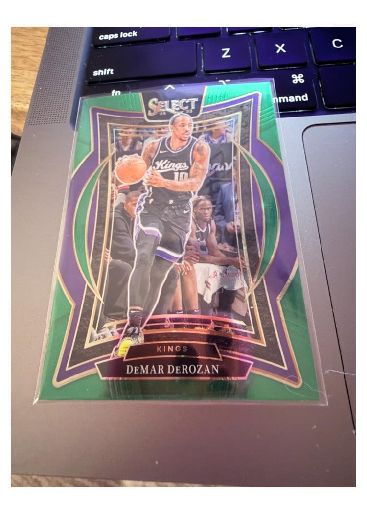 2024-25 Panini Select Base Set DeMar DeRozan #33 card