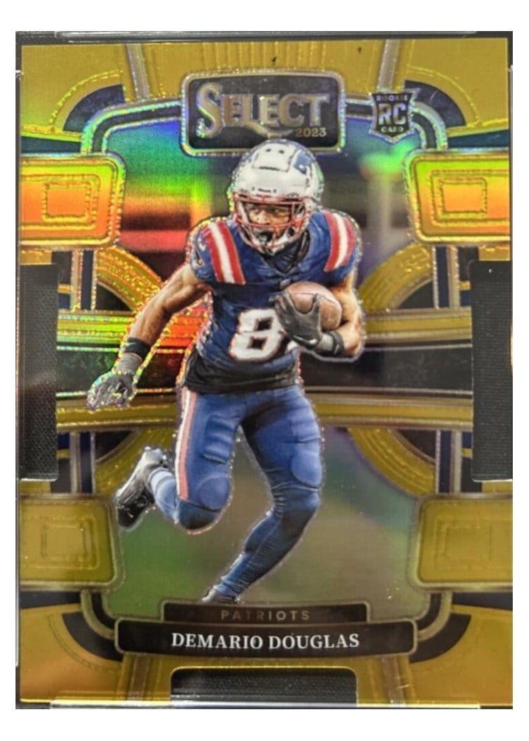 2023 Panini Select Base Set Demario Douglas Gold Prizm Die-Cut #68 card