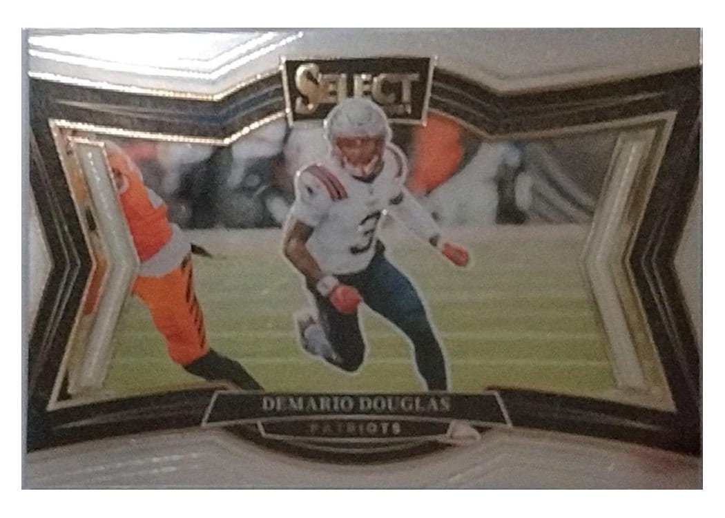 2024 Panini Select Base Set Demario Douglas #429 card