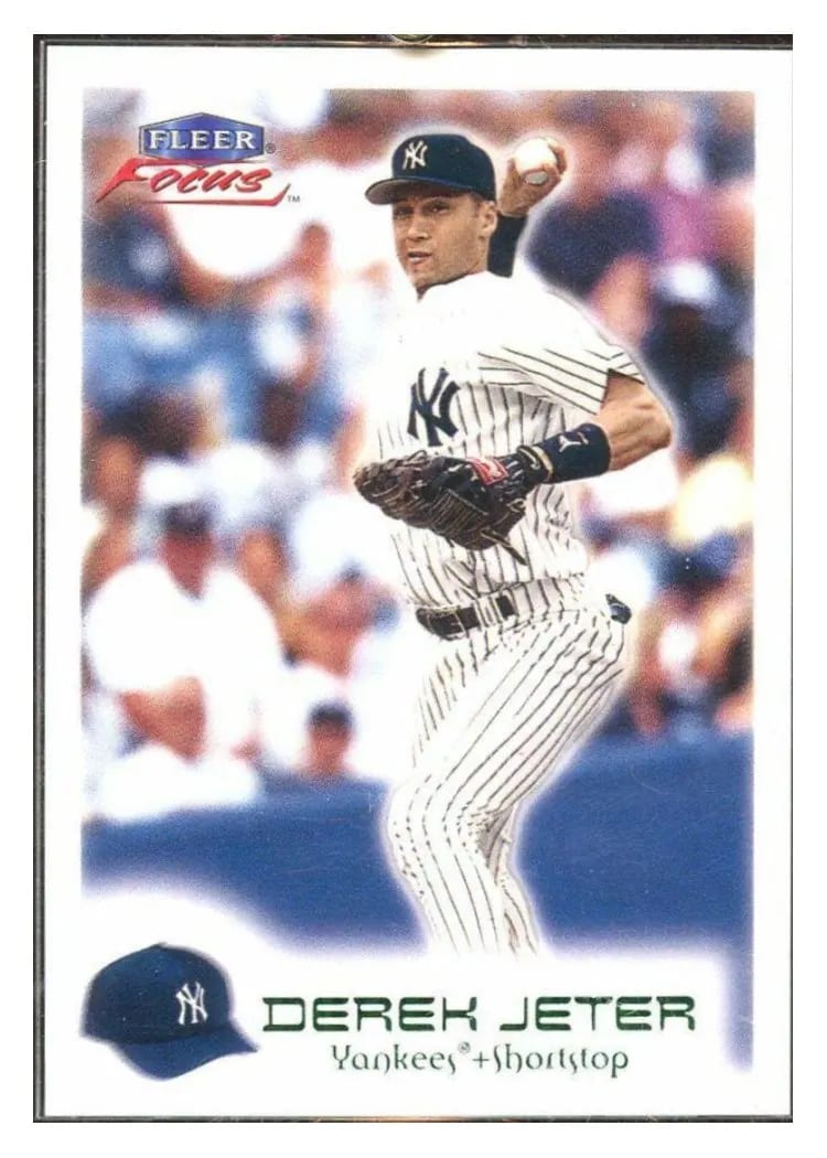 2000 Fleer Focus Derek Jeter #11 card