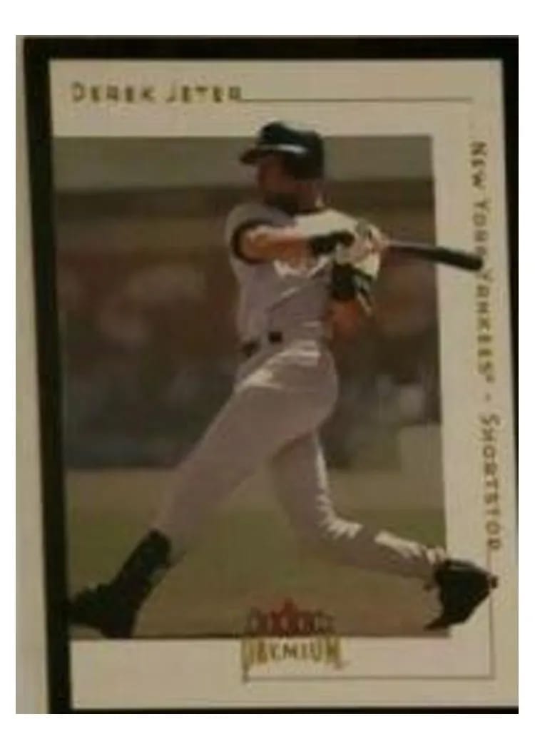 2001 Fleer Premium Derek Jeter #2 card